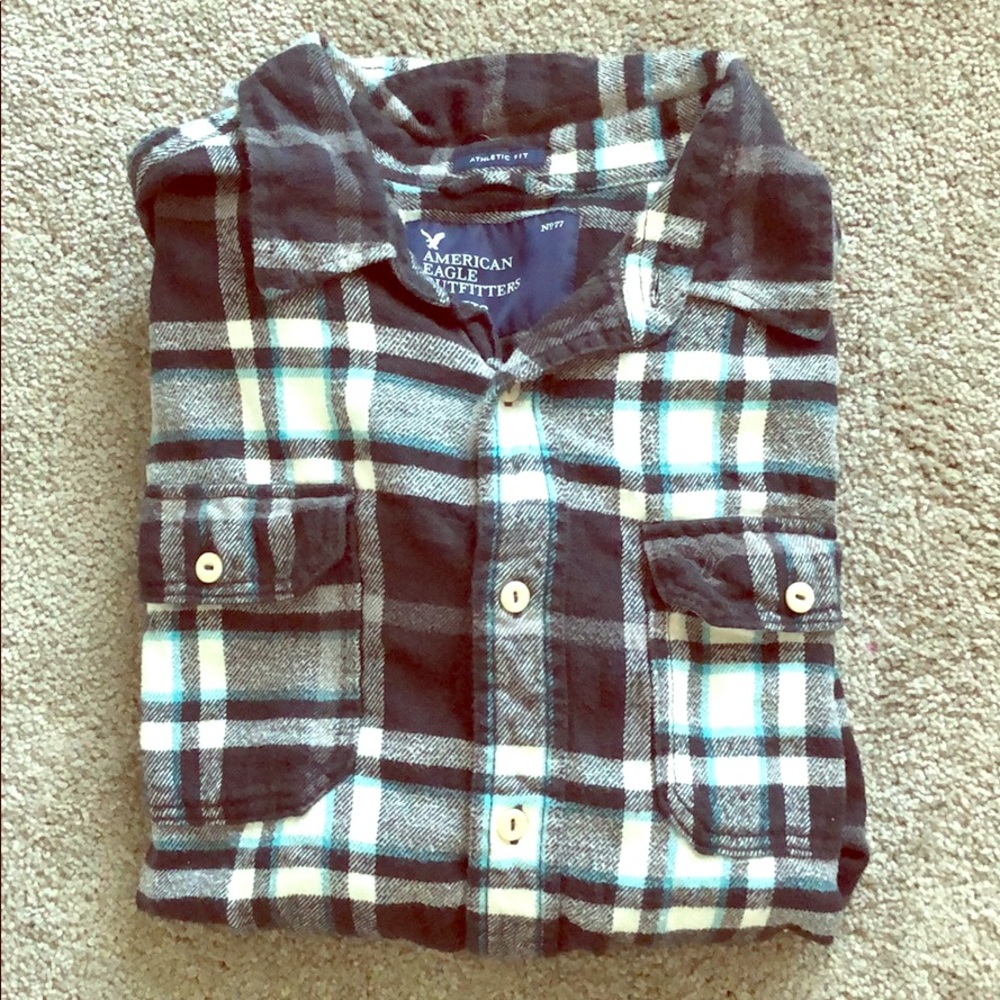 men’s flannel long sleeve shirt